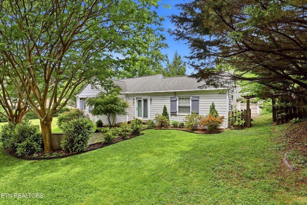 4061 Sequoyah Ave, Knoxville, TN 37919