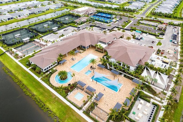 9380 Mountain Pne Grove, Boynton Beach, FL 33473