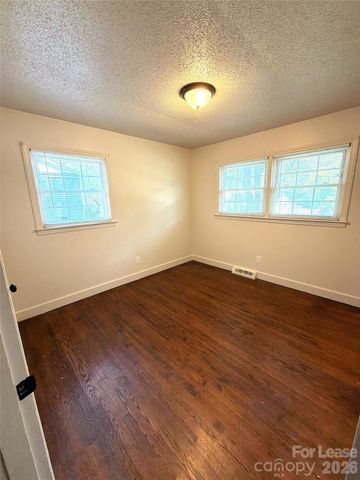 4410 Brooktree Drive, Charlotte, NC 28208