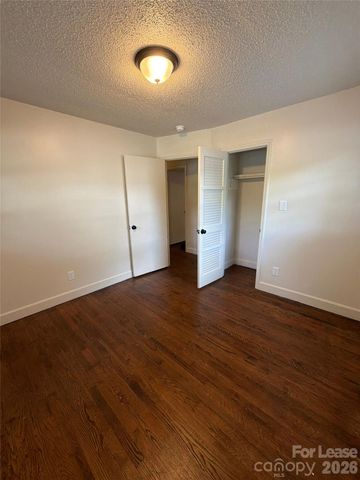 4410 Brooktree Drive, Charlotte, NC 28208
