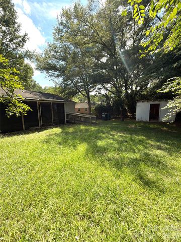 4410 Brooktree Drive, Charlotte, NC 28208