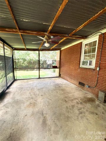 4410 Brooktree Drive, Charlotte, NC 28208