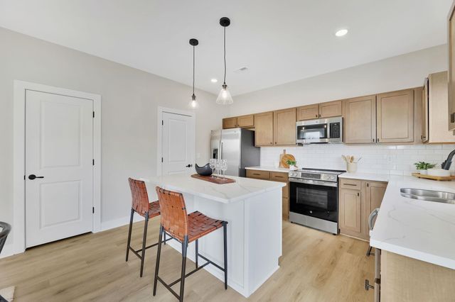 1740 S Goebel St, Wichita, KS 67207