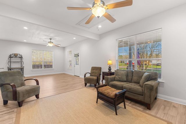 921 Luther Carter, Petal, MS 39465