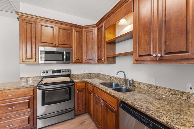 921 Luther Carter, Petal, MS 39465