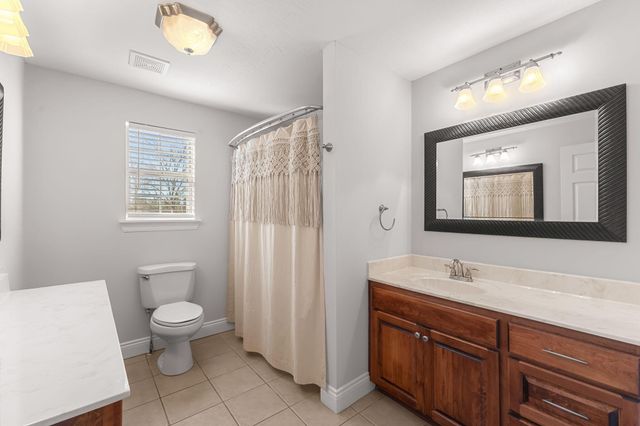 921 Luther Carter, Petal, MS 39465