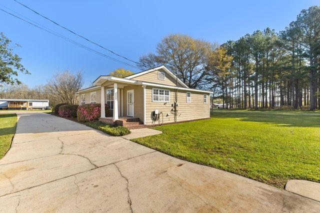 921 Luther Carter, Petal, MS 39465