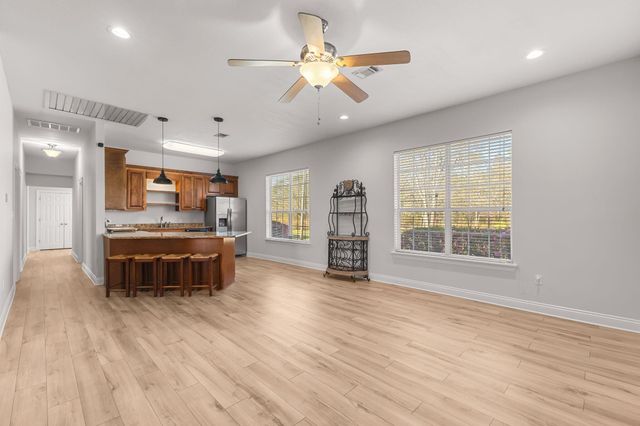 921 Luther Carter, Petal, MS 39465