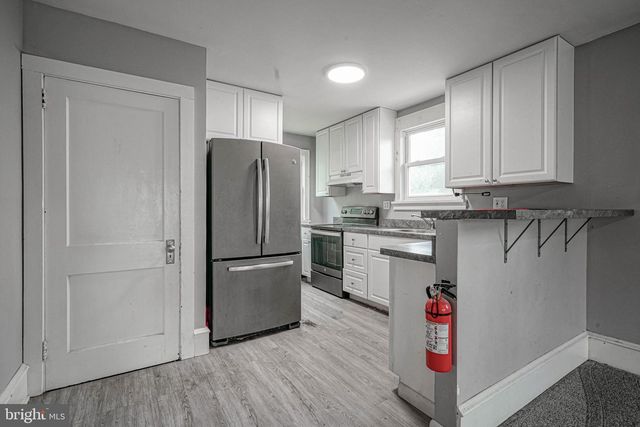83 OAK ST, Pennsville, NJ 08070