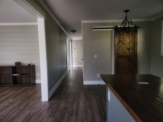 906 Saint Clair St, Tracy City, TN 37387