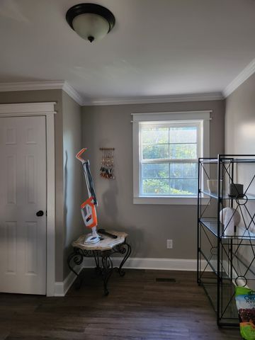 906 Saint Clair St, Tracy City, TN 37387