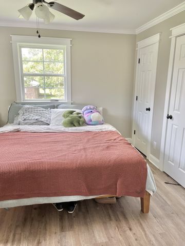 906 Saint Clair St, Tracy City, TN 37387