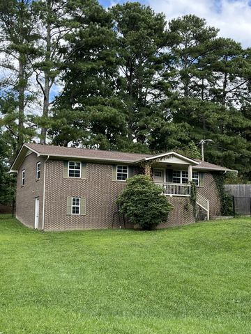 906 Saint Clair St, Tracy City, TN 37387