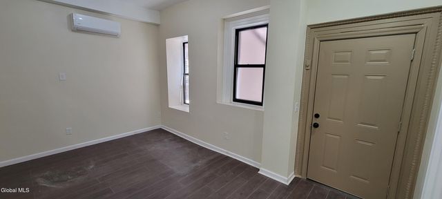 170 Washington Avenue 1A, Albany, NY 12210