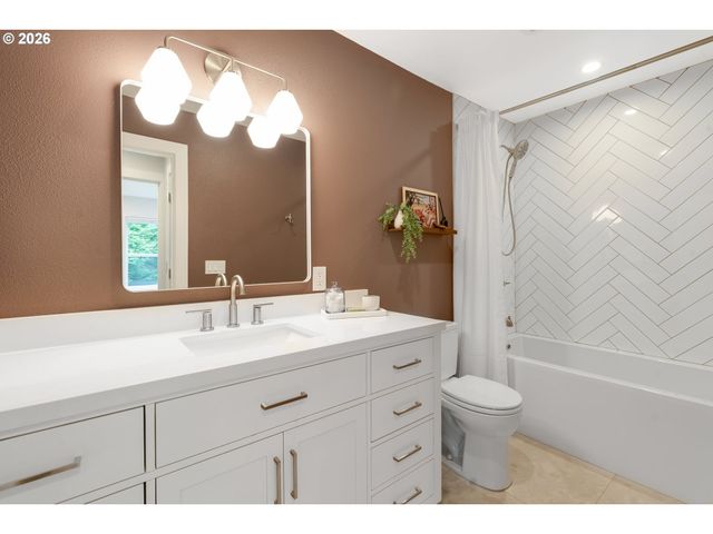 431 Sw COLONY Dr, Portland, OR 97219