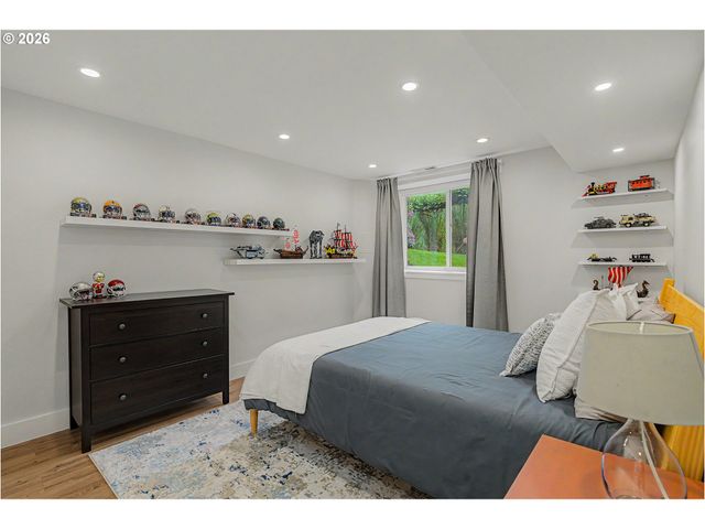 431 Sw COLONY Dr, Portland, OR 97219