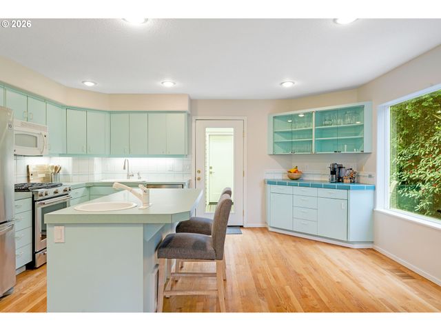 431 Sw COLONY Dr, Portland, OR 97219