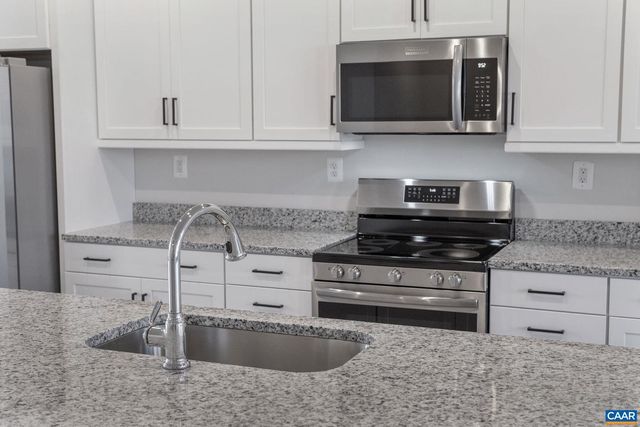 754 PARK RIDGE DR, Crozet, VA 22932