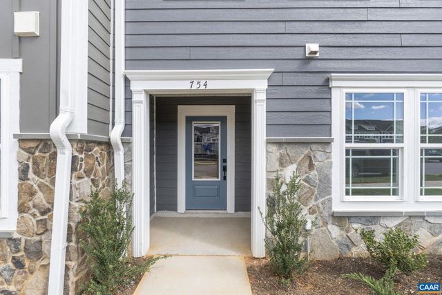 754 PARK RIDGE DR, Crozet, VA 22932