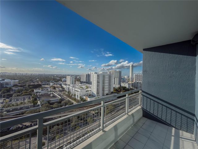 60 SW 13rd St 1605, Miami, FL 33130