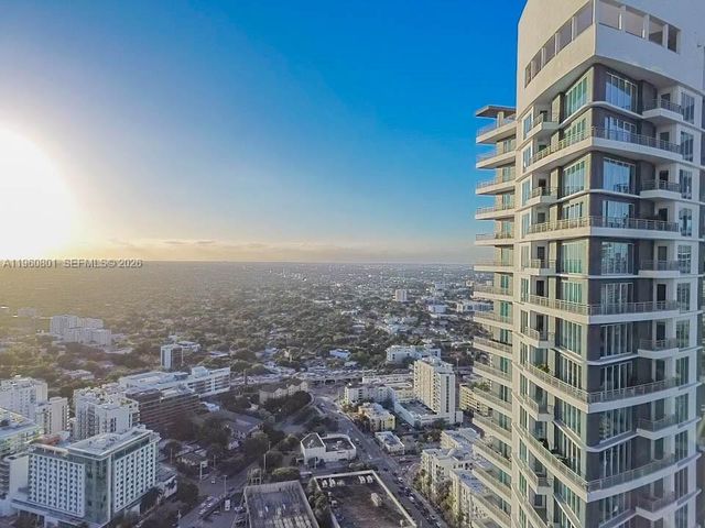 60 SW 13rd St 1605, Miami, FL 33130