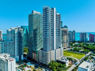 60 SW 13rd St 1605, Miami, FL 33130