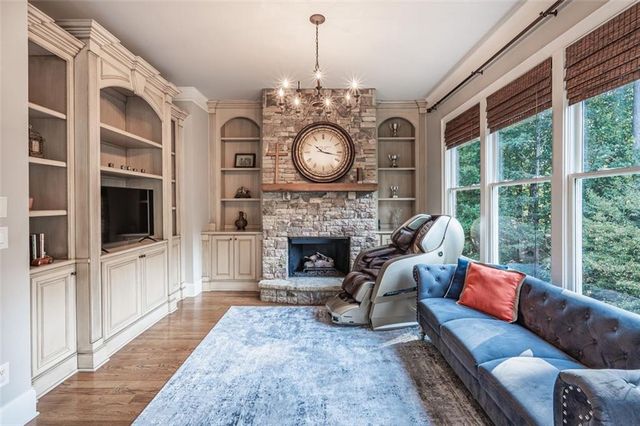 5566 Aviemore Court, Suwanee, GA 30024