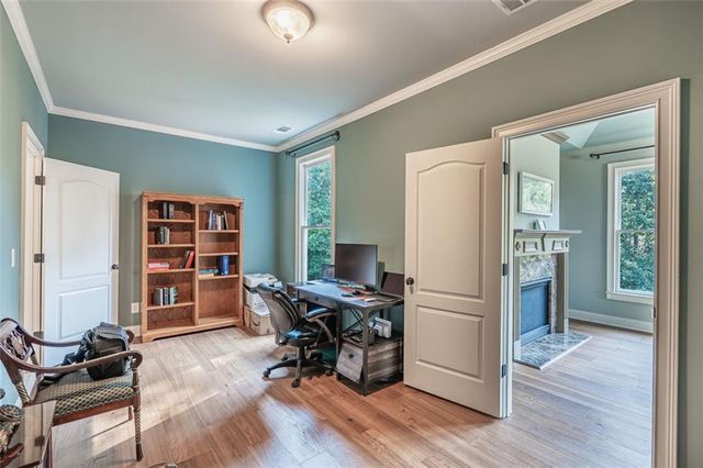 5566 Aviemore Court, Suwanee, GA 30024