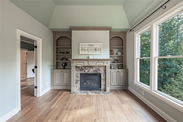 5566 Aviemore Court, Suwanee, GA 30024