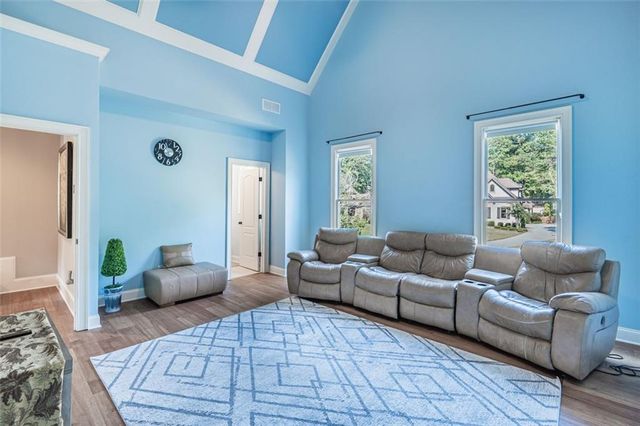 5566 Aviemore Court, Suwanee, GA 30024