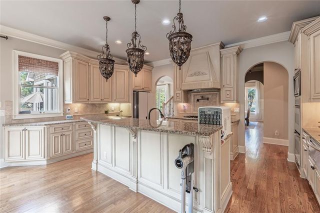 5566 Aviemore Court, Suwanee, GA 30024