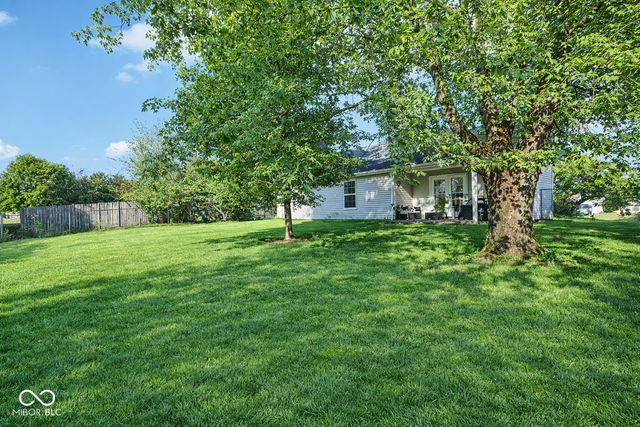 340 Seabreeze Circle, Avon, IN 46123