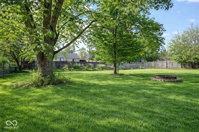 340 Seabreeze Circle, Avon, IN 46123
