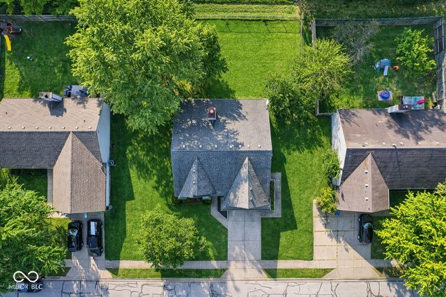 340 Seabreeze Circle, Avon, IN 46123