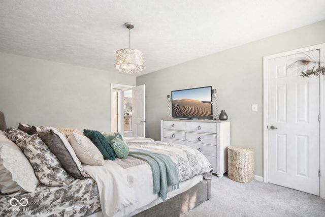 340 Seabreeze Circle, Avon, IN 46123