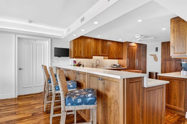 4708 OCEAN BOULEVARD E4, Sarasota, FL 34242