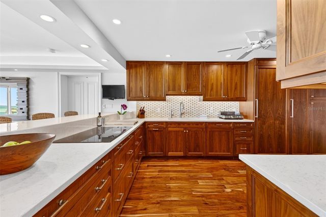 4708 OCEAN BOULEVARD E4, Sarasota, FL 34242