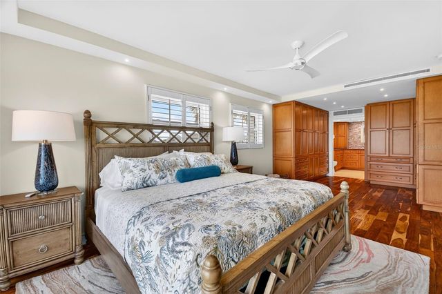 4708 OCEAN BOULEVARD E4, Sarasota, FL 34242