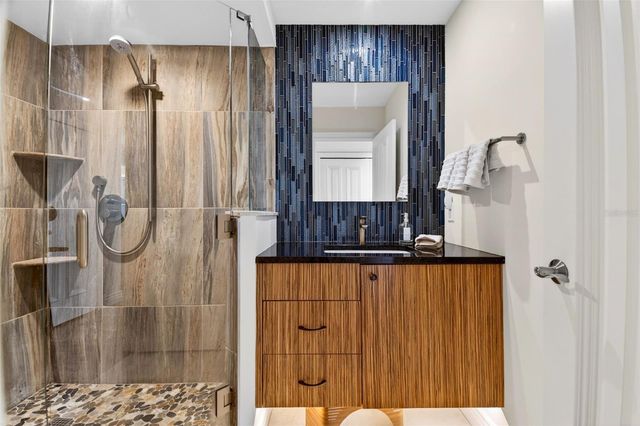 4708 OCEAN BOULEVARD E4, Sarasota, FL 34242