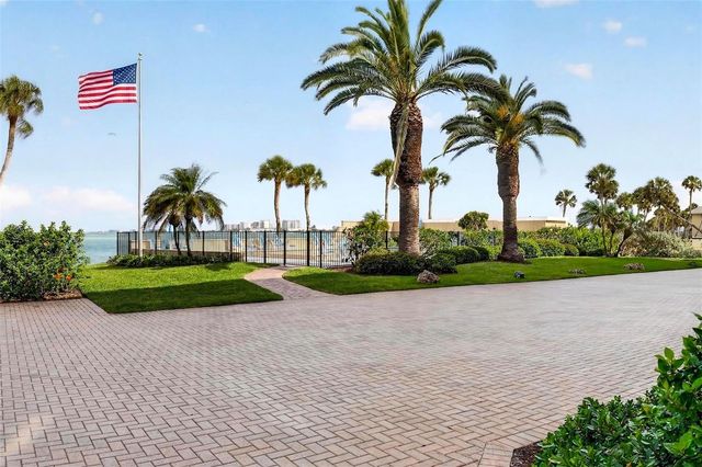 4708 OCEAN BOULEVARD E4, Sarasota, FL 34242