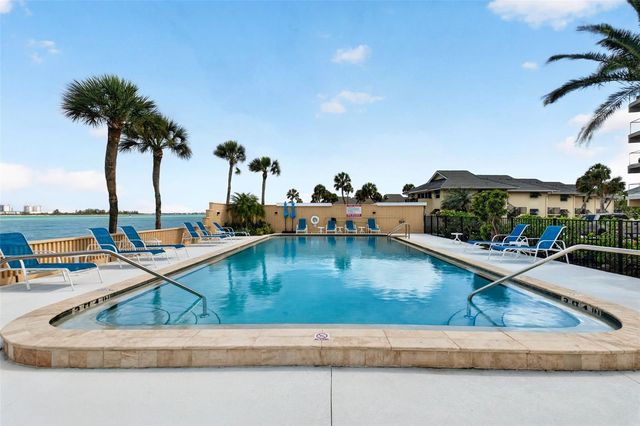 4708 OCEAN BOULEVARD E4, Sarasota, FL 34242