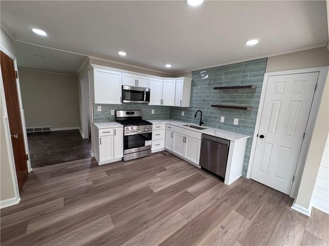 6437 Craig Street, Merriam, KS 66202