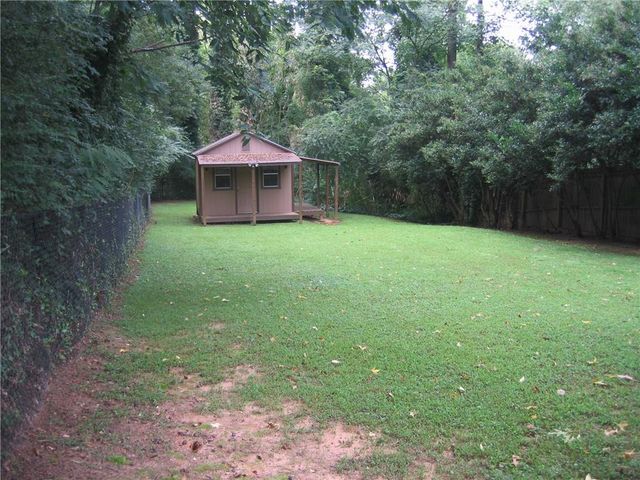 1074 Pine Grove NE Avenue, Brookhaven, GA 30319