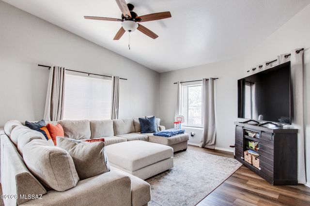 4957 W Didion Drive, Tucson, AZ 85742