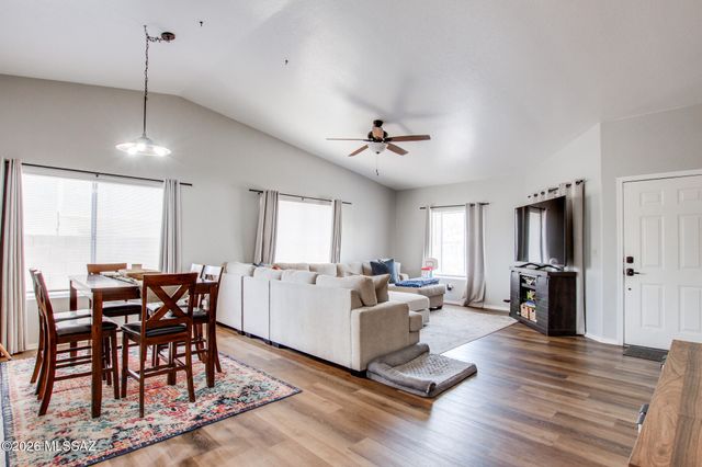 4957 W Didion Drive, Tucson, AZ 85742