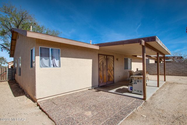 4957 W Didion Drive, Tucson, AZ 85742