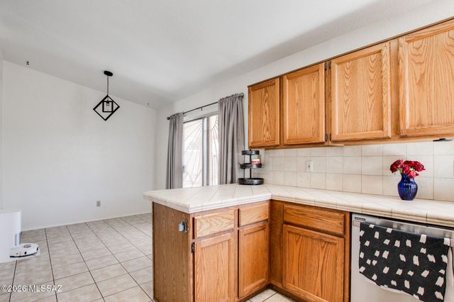 4957 W Didion Drive, Tucson, AZ 85742