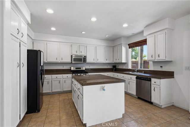 28639 Amborella Way, Menifee, CA 92584