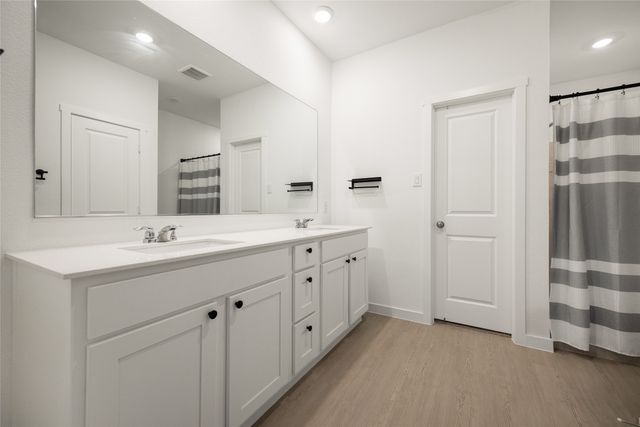 7222 Amber Barn Avenue, Pilot Point, TX 76258