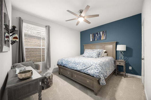 7222 Amber Barn Avenue, Pilot Point, TX 76258